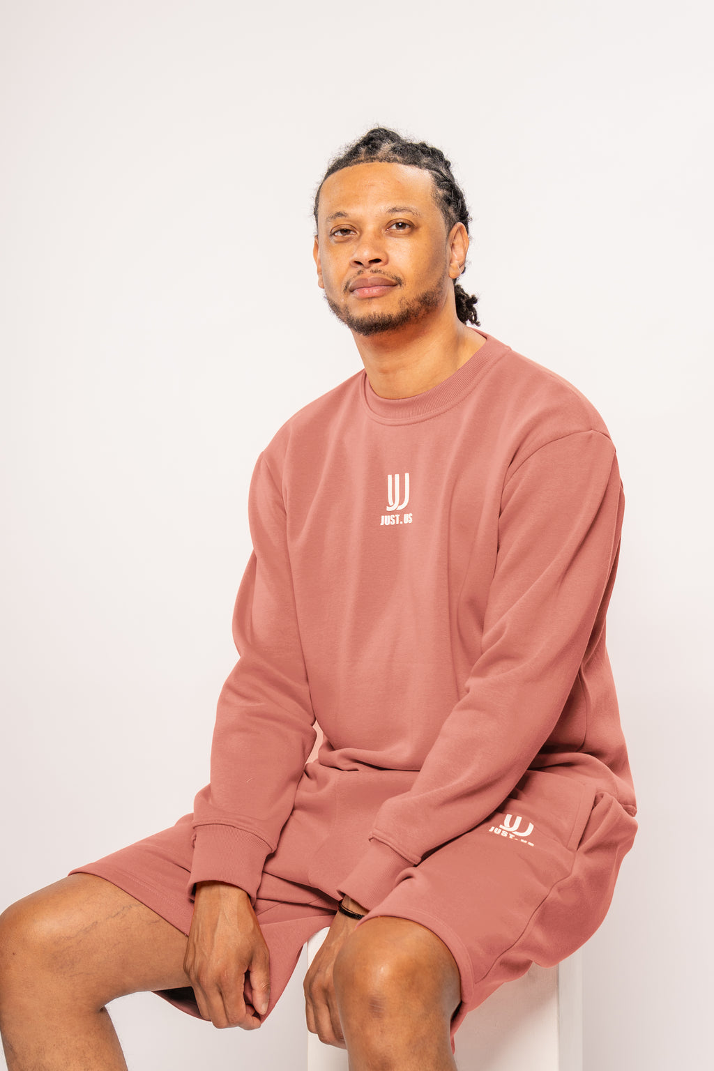 Men’s Shorts + Sweatshirt Set – Comfort Meets Style