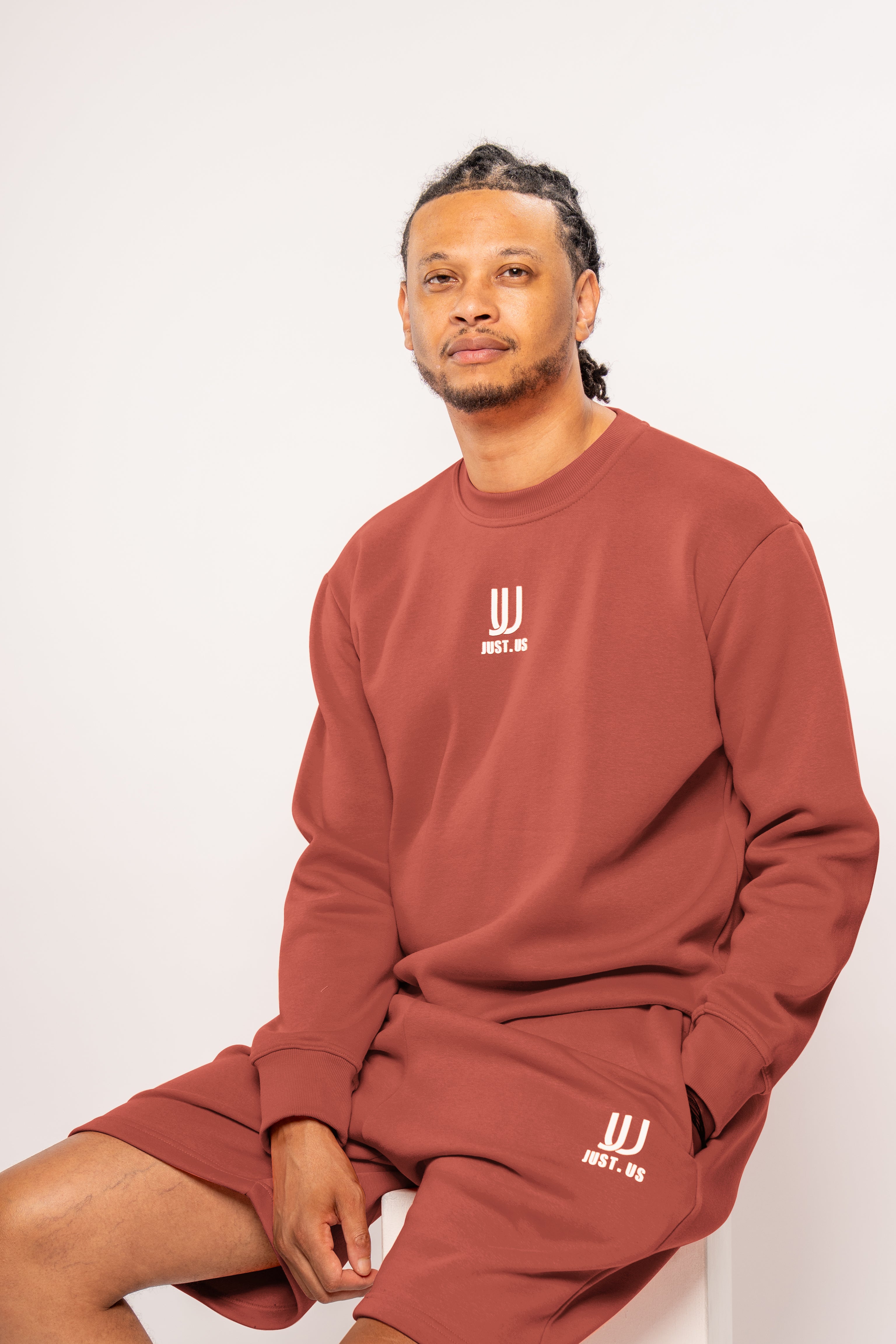 Men’s Shorts + Sweatshirt Set – Comfort Meets Style