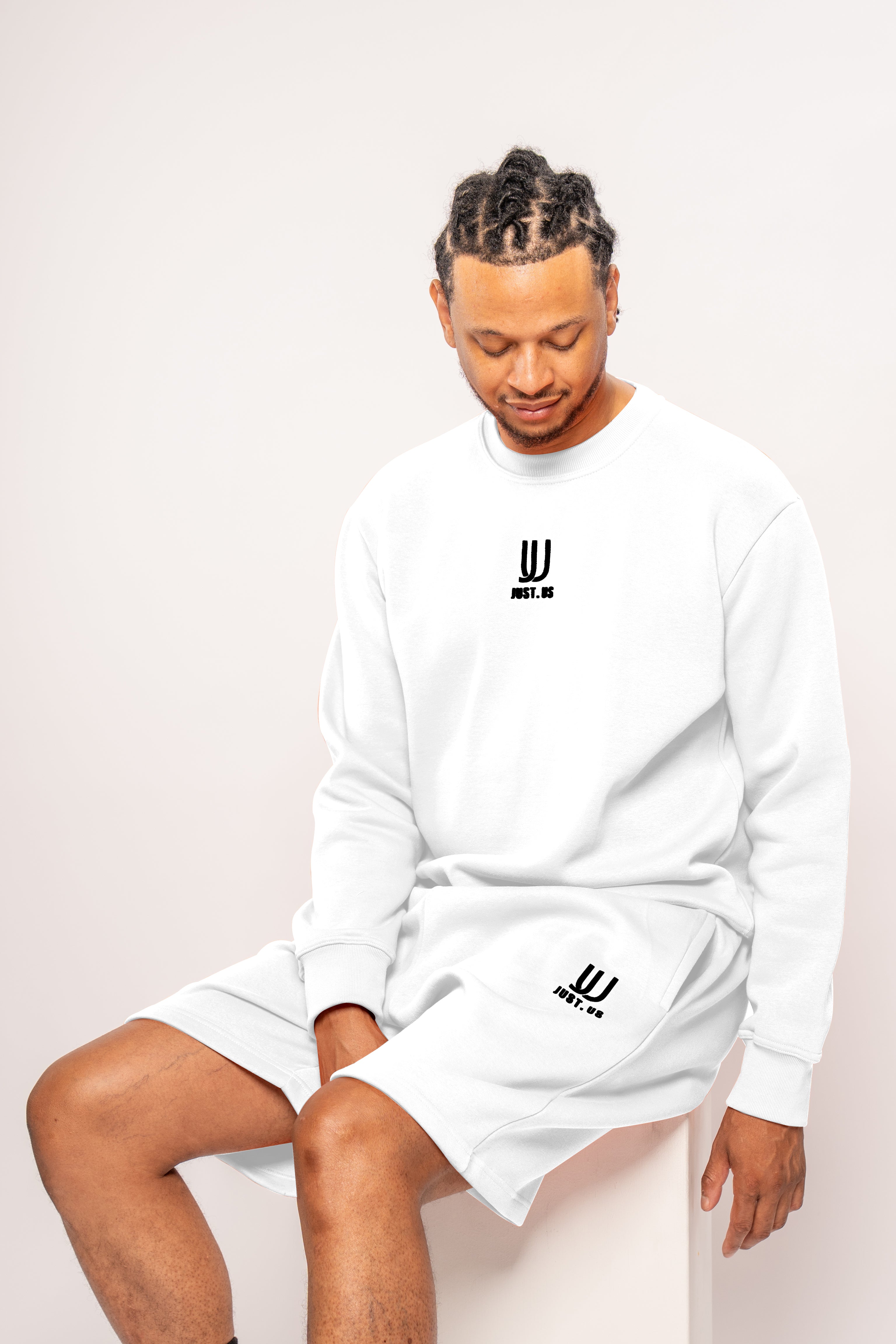Men’s Shorts + Sweatshirt Set – Comfort Meets Style