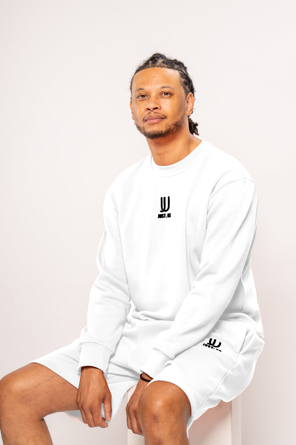 Men’s Shorts + Sweatshirt Set – Comfort Meets Style