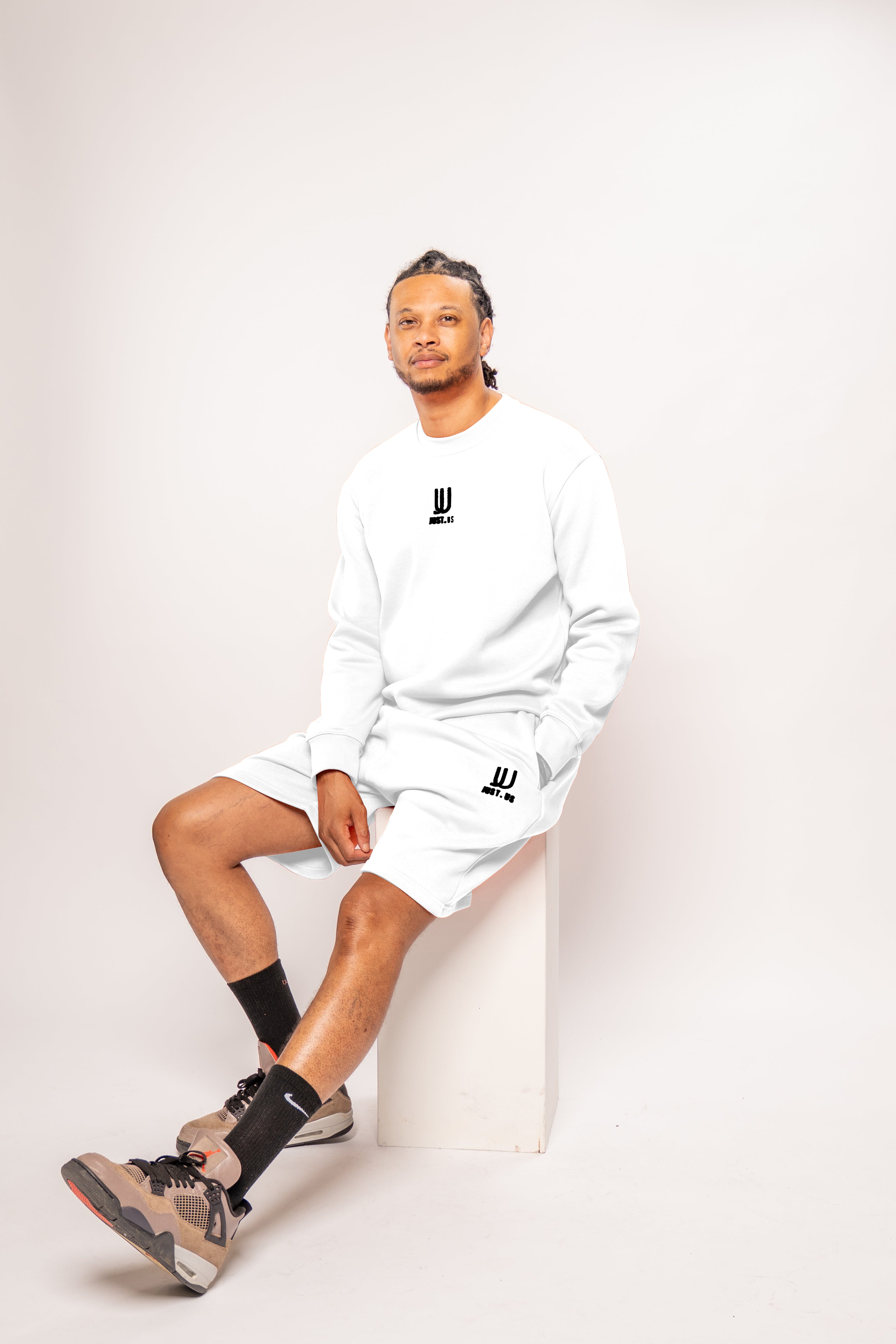 Men’s Shorts + Sweatshirt Set – Comfort Meets Style