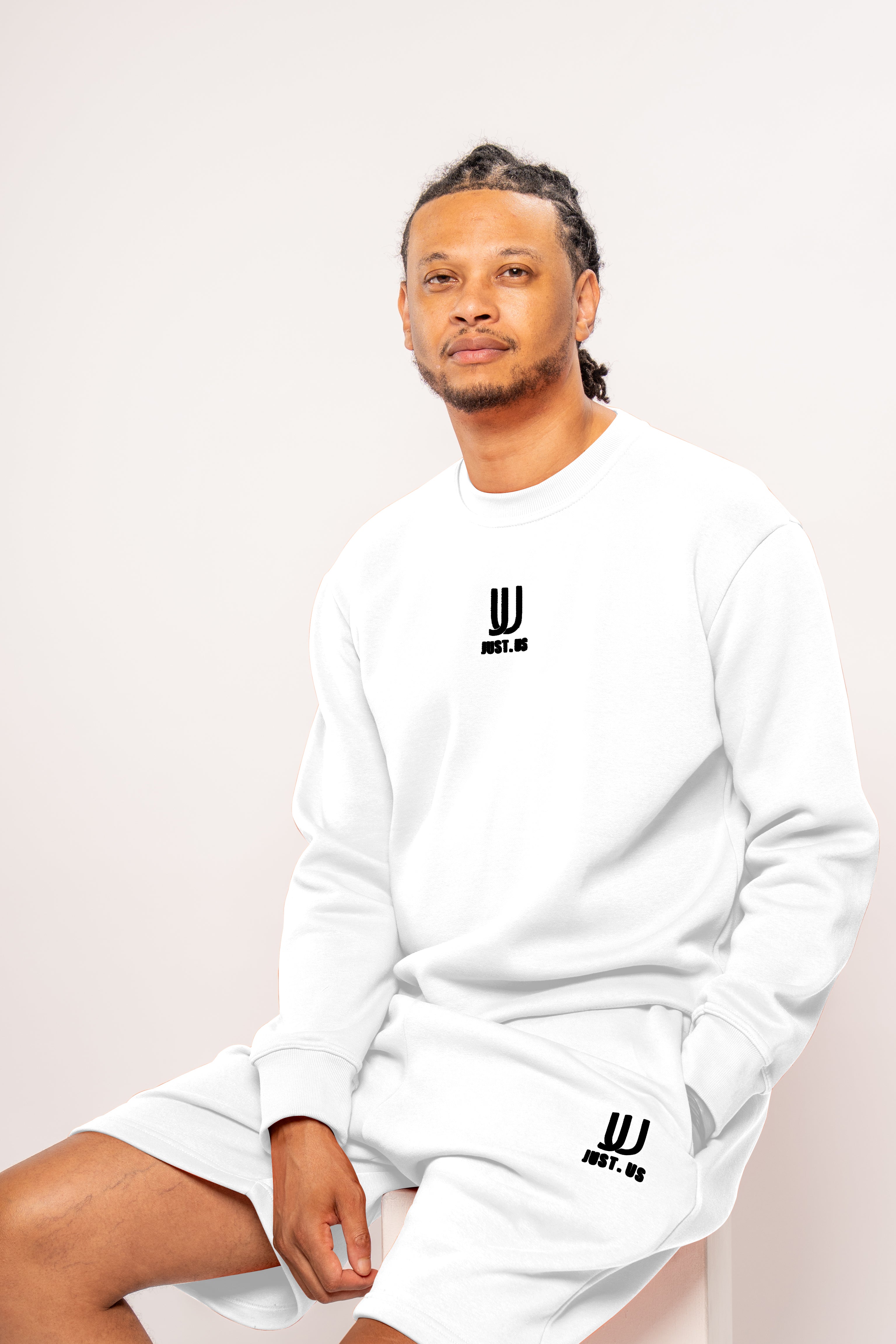 Men’s Shorts + Sweatshirt Set – Comfort Meets Style