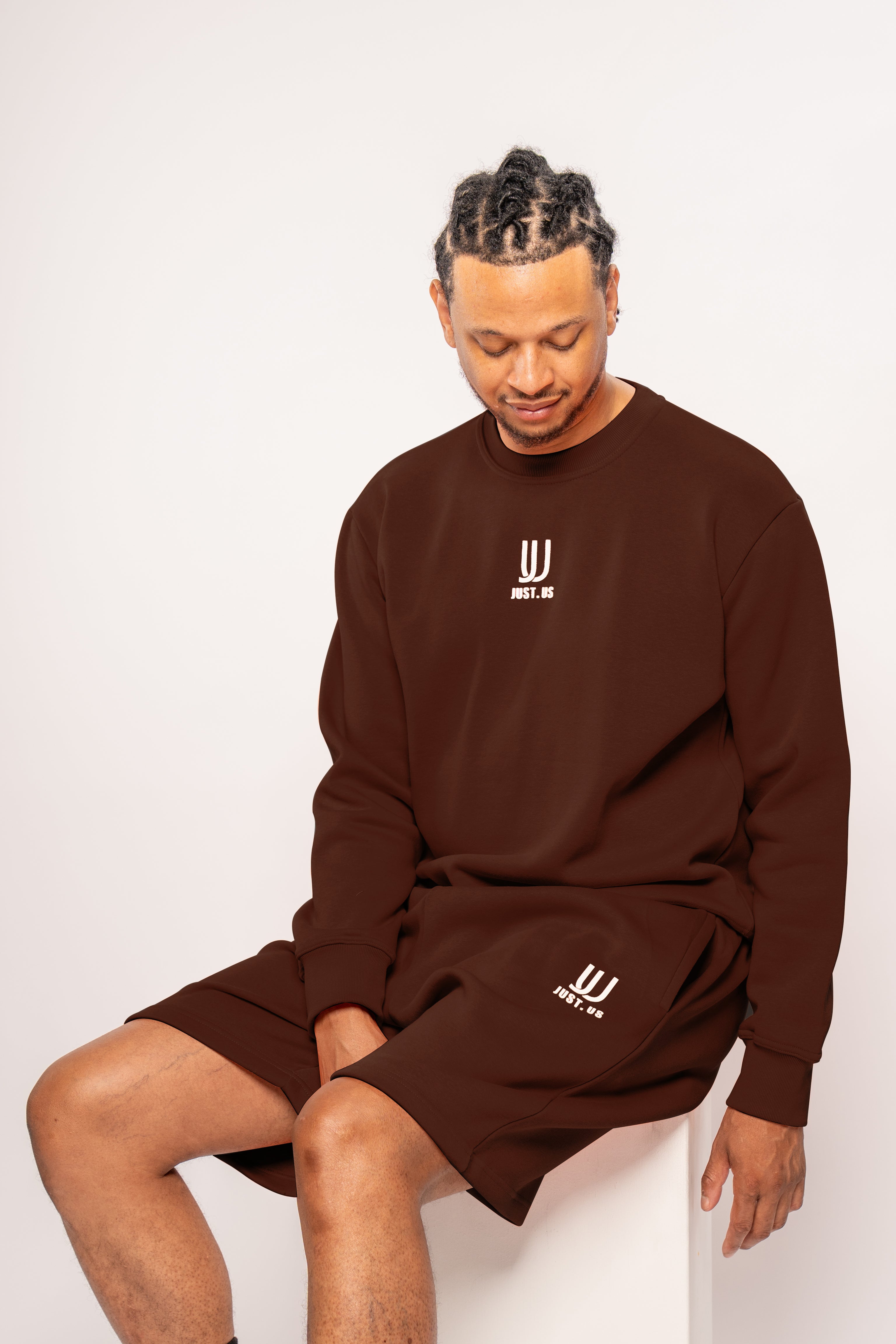 Men’s Shorts + Sweatshirt Set – Comfort Meets Style