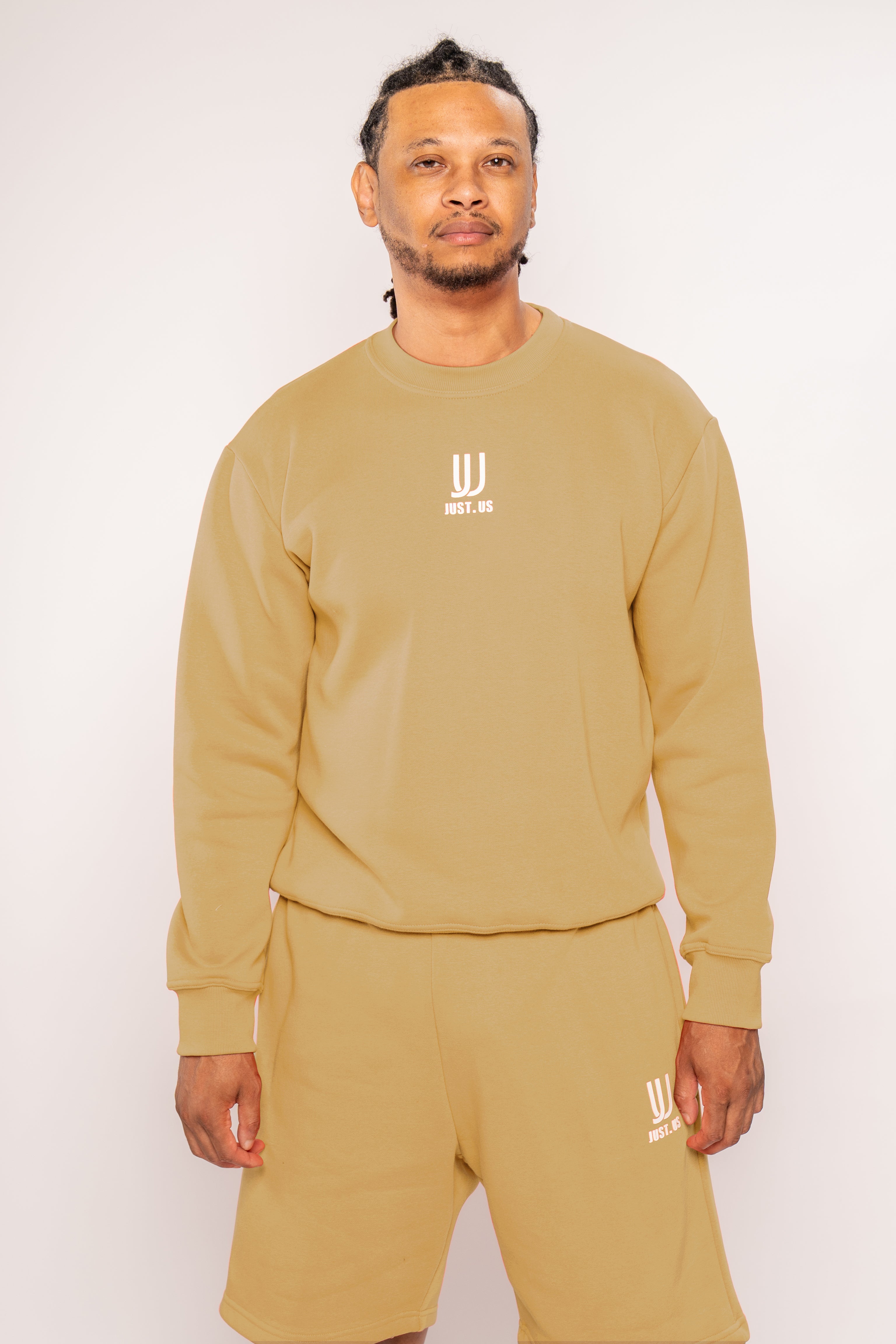 Men’s Shorts + Sweatshirt Set – Comfort Meets Style