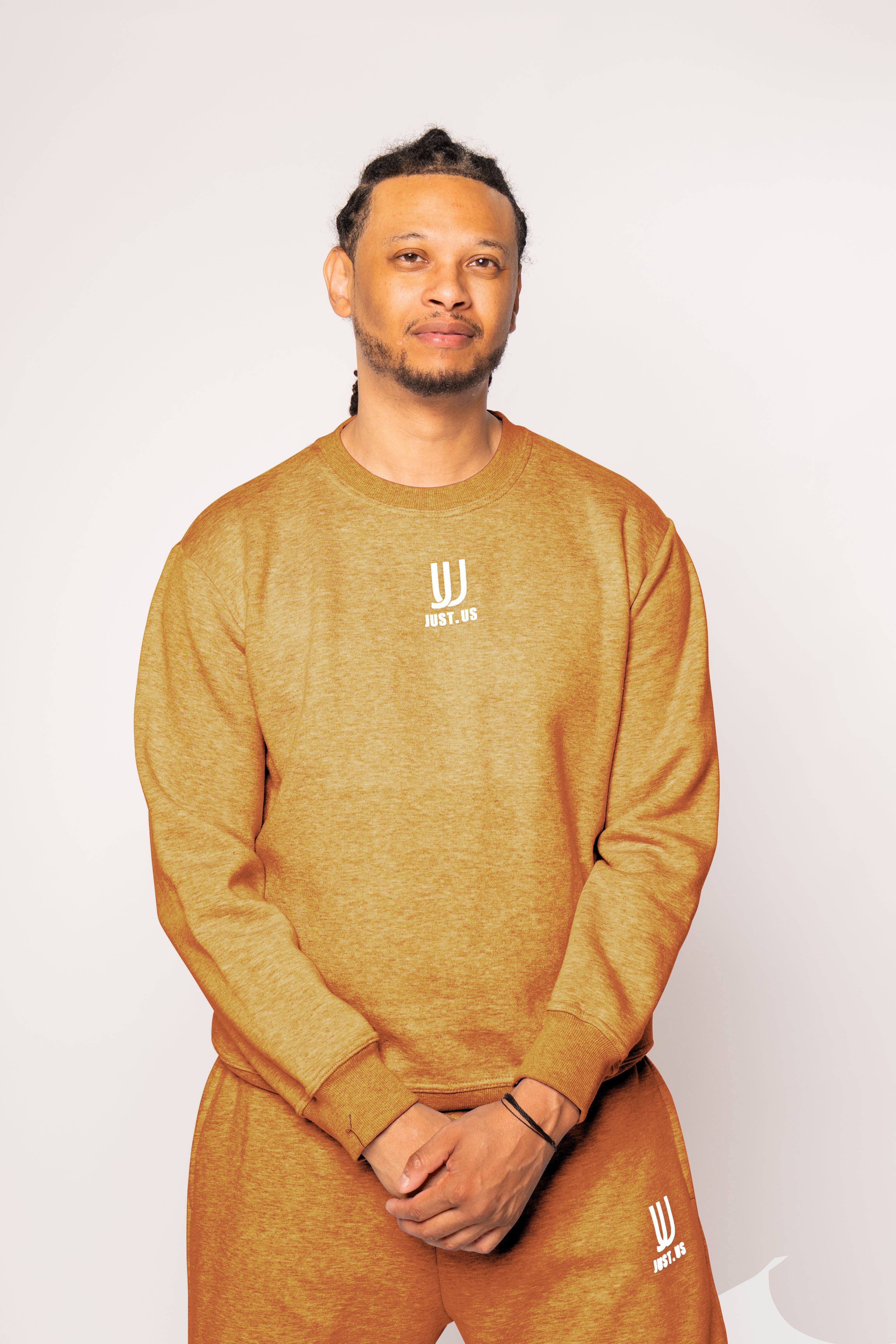 Men’s Shorts + Sweatshirt Set – Comfort Meets Style