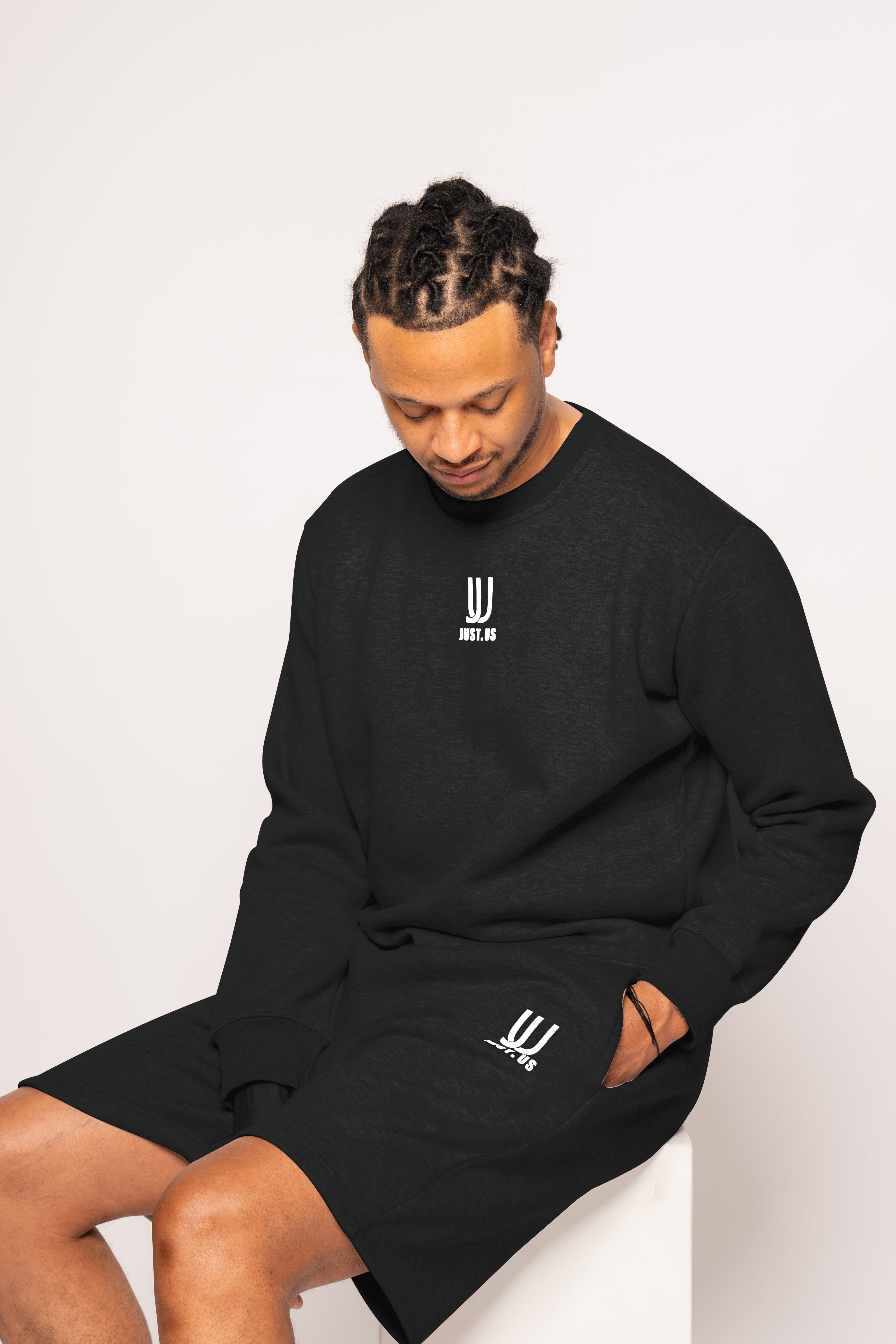 Men’s Shorts + Sweatshirt Set – Comfort Meets Style