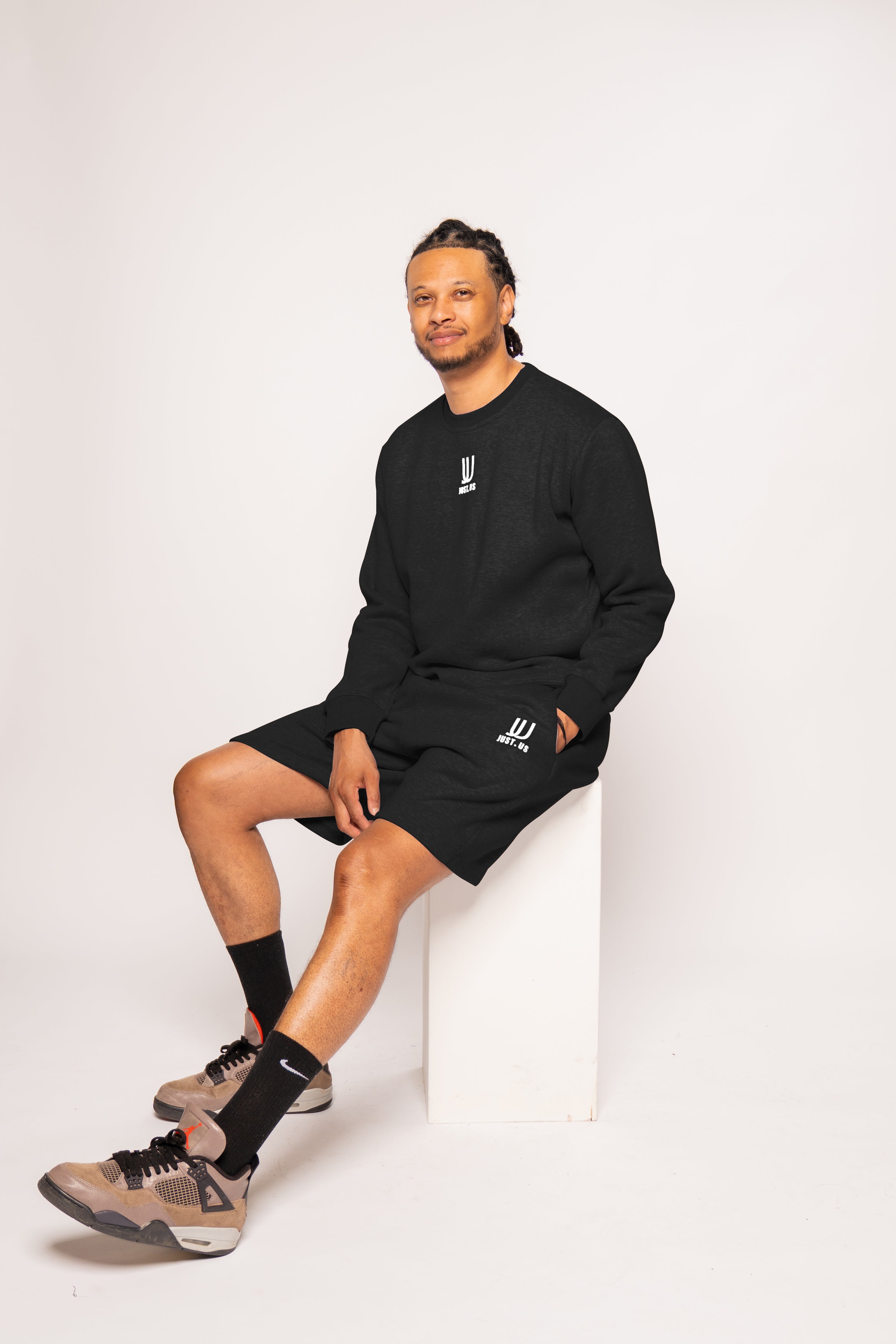 Men’s Shorts + Sweatshirt Set – Comfort Meets Style