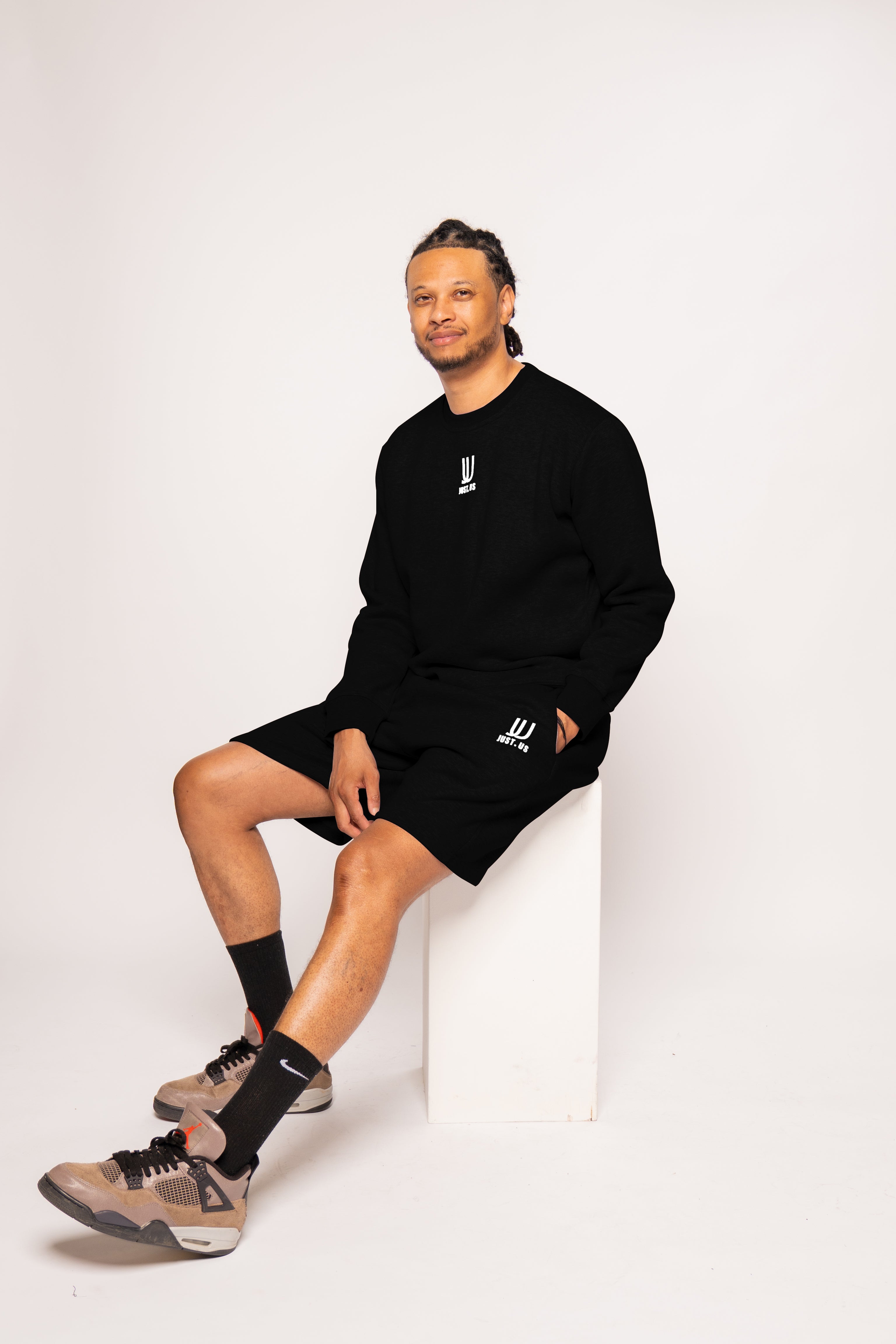 Men’s Shorts + Sweatshirt Set – Comfort Meets Style
