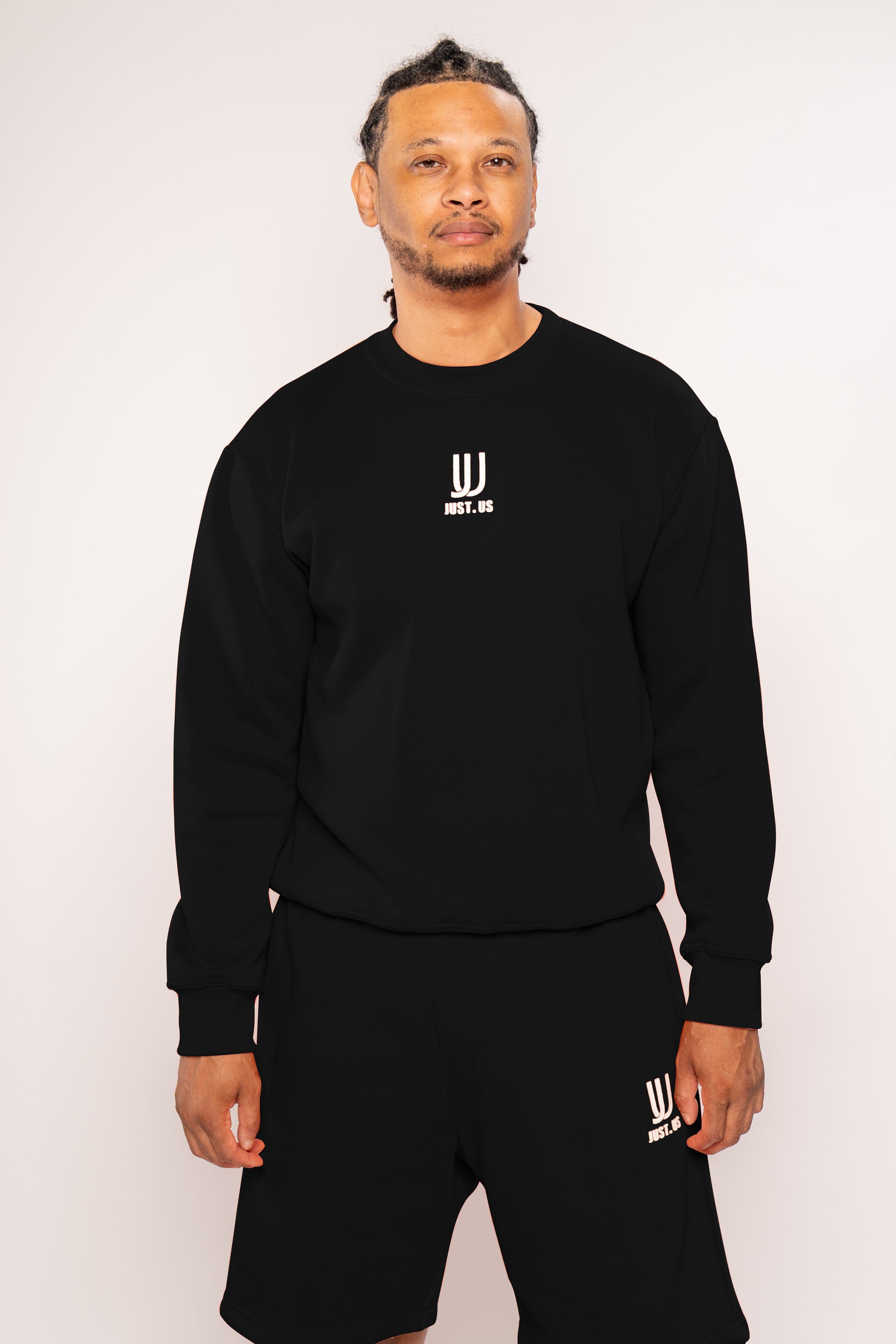 Men’s Shorts + Sweatshirt Set – Comfort Meets Style