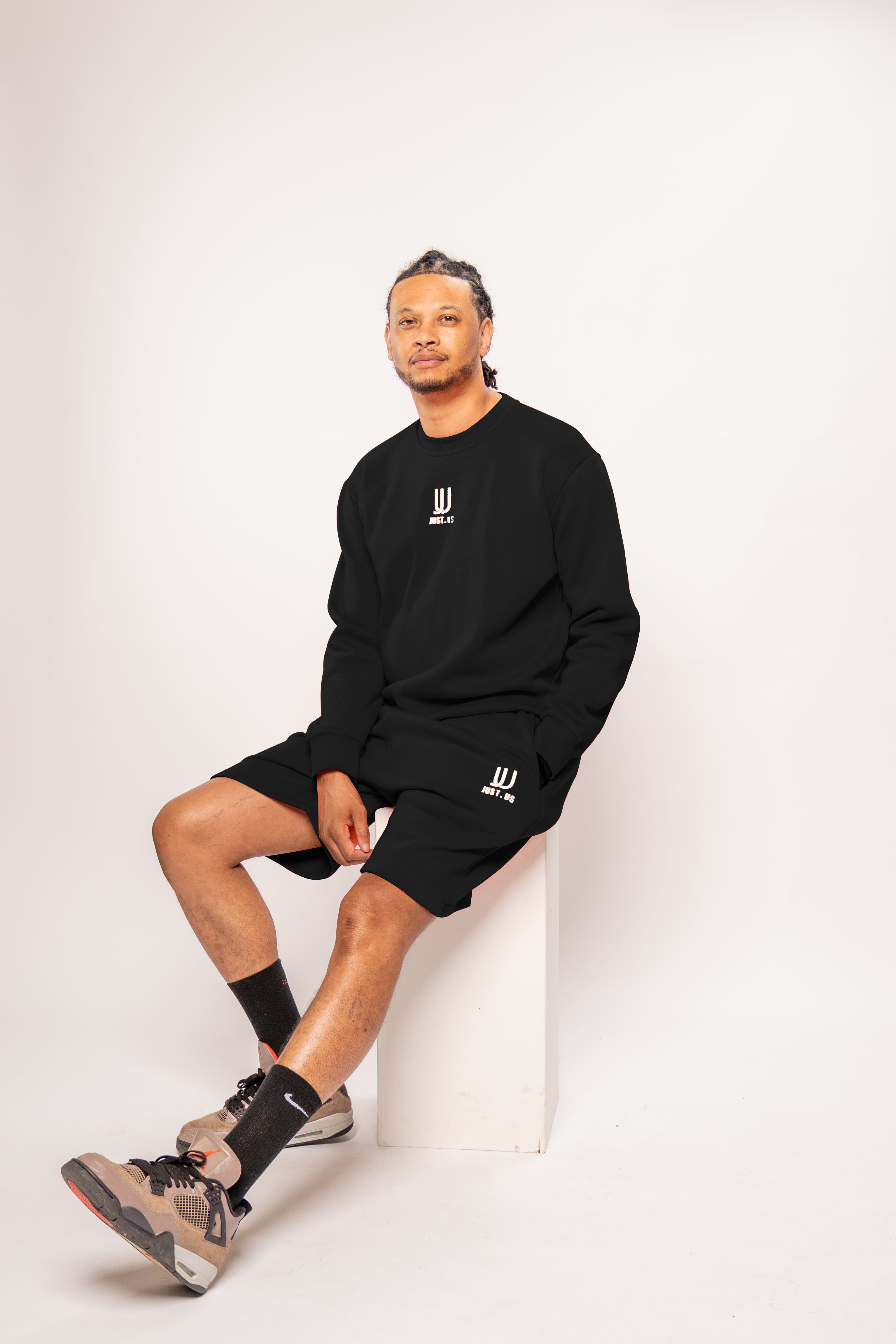 Men’s Shorts + Sweatshirt Set – Comfort Meets Style