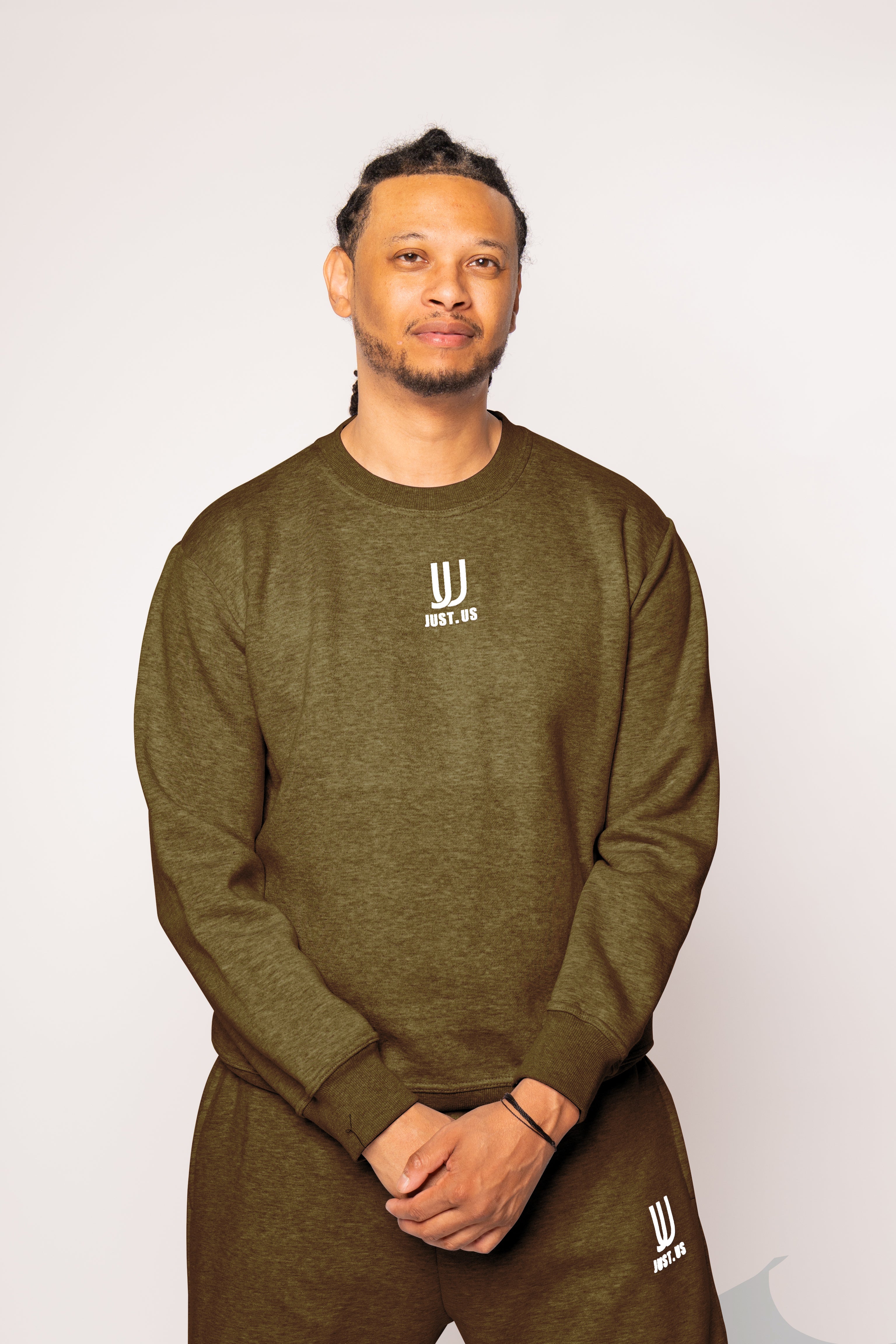 Men’s Shorts + Sweatshirt Set – Comfort Meets Style