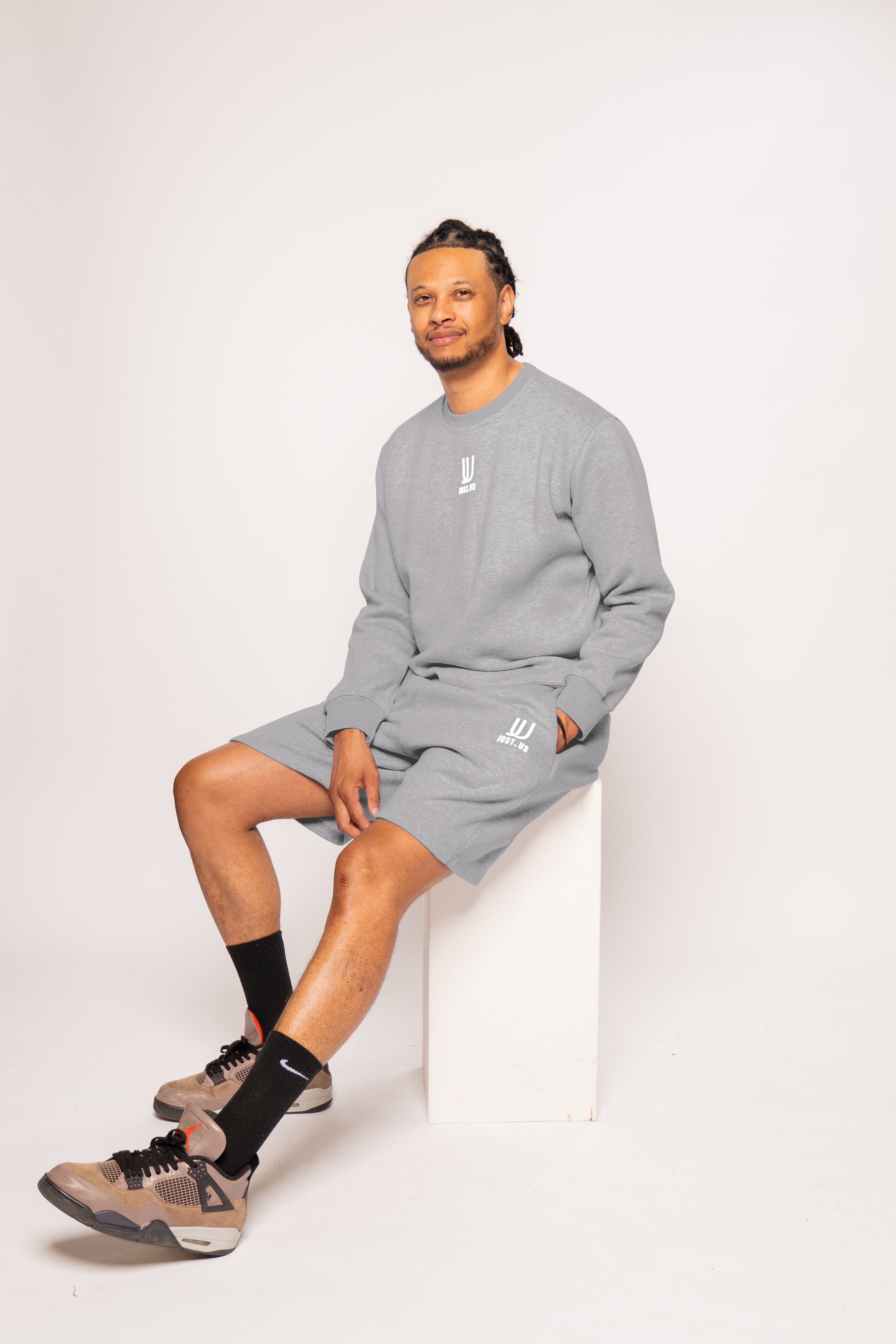 Men’s Shorts + Sweatshirt Set – Comfort Meets Style