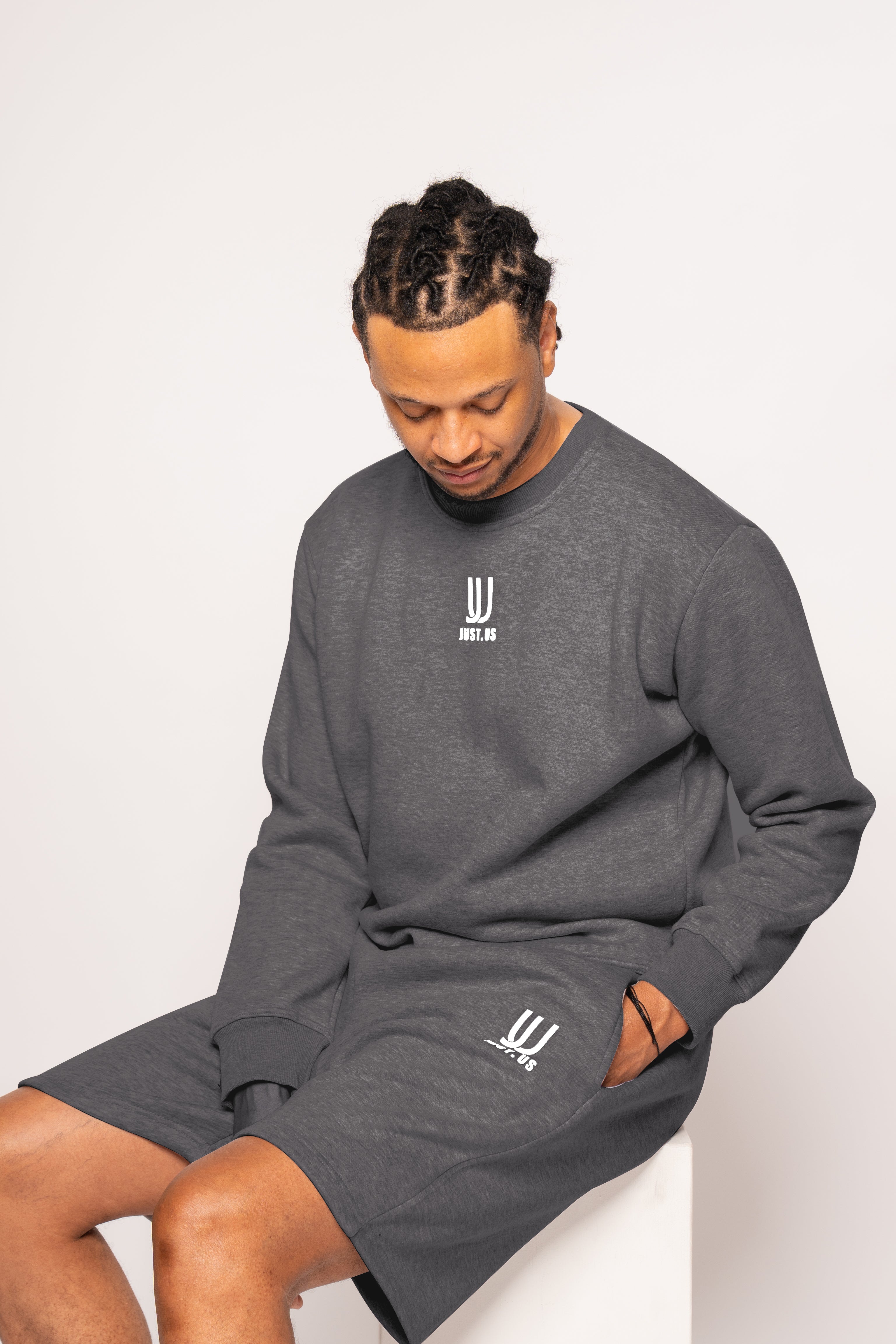 Men’s Shorts + Sweatshirt Set – Comfort Meets Style