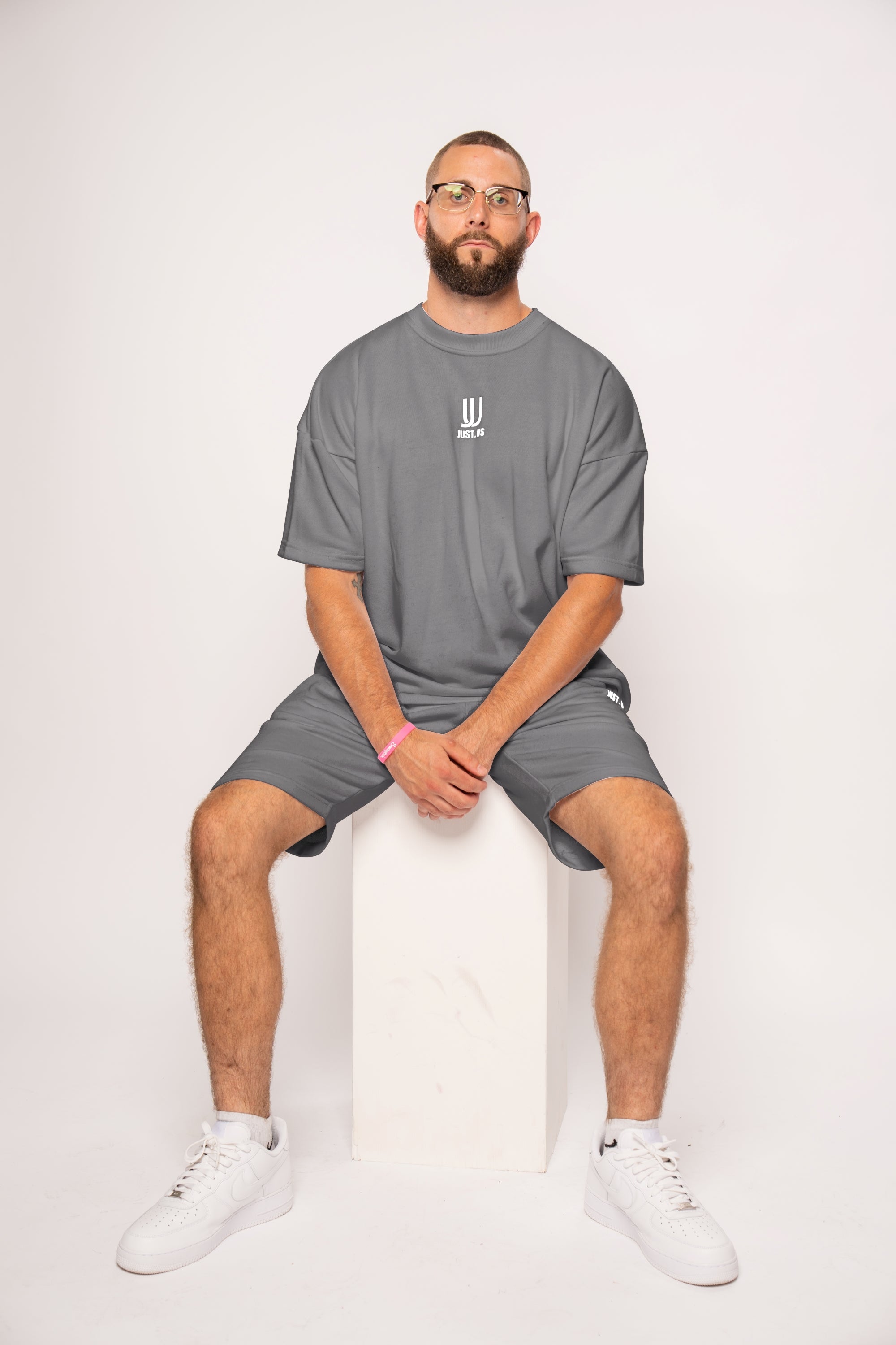 Men’s Drop Shoulder Shirt + Shorts – Just.us