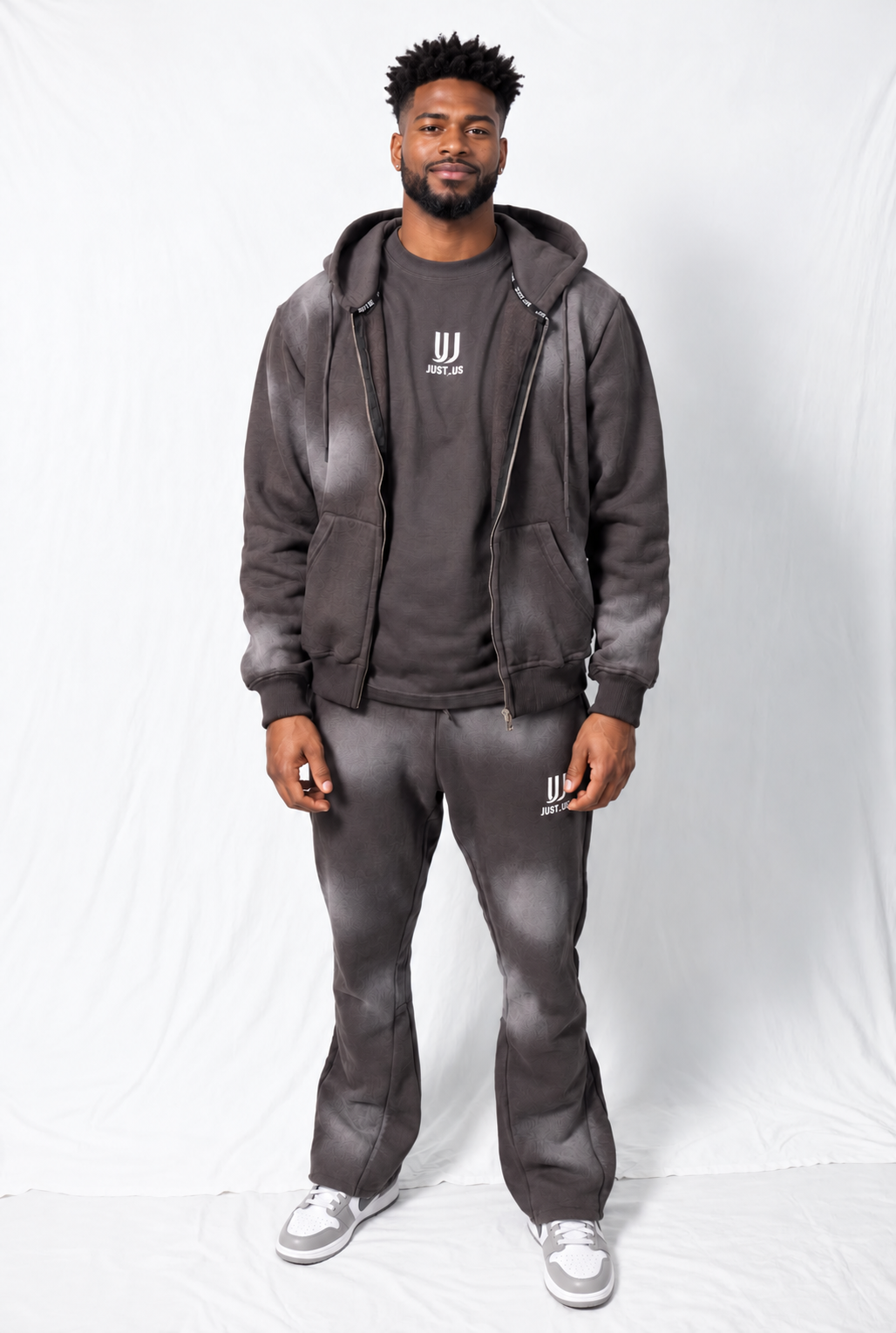 Classic Hoodie with Flares SPRAY – Comfort Meets Style