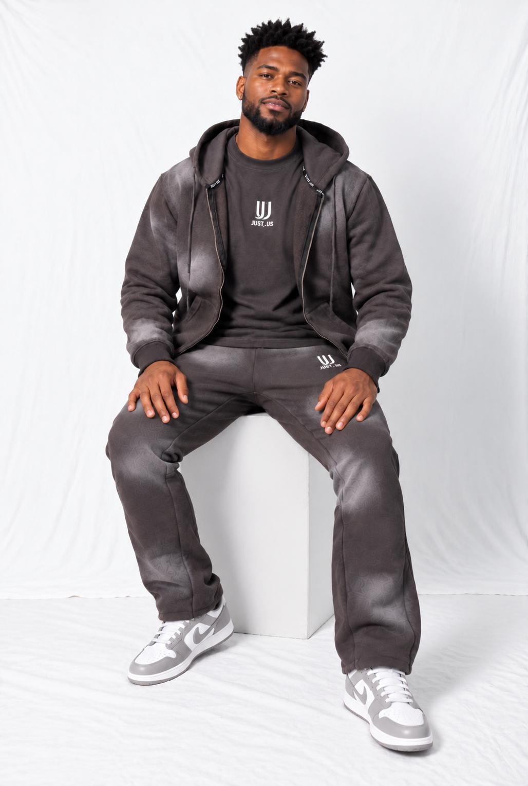 Classic Hoodie with Flares SPRAY – Comfort Meets Style