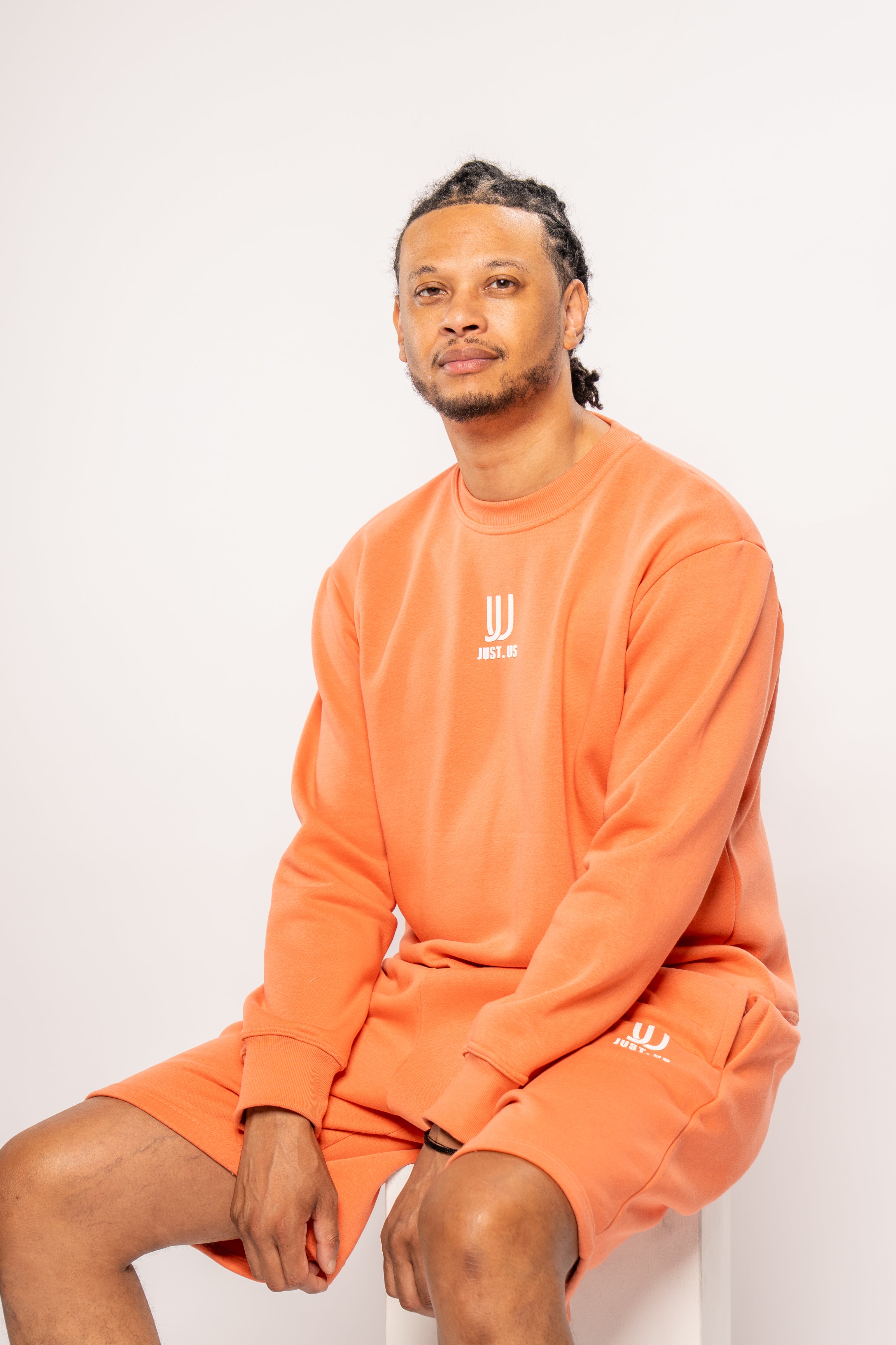 Men’s Shorts + Sweatshirt Set – Comfort Meets Style