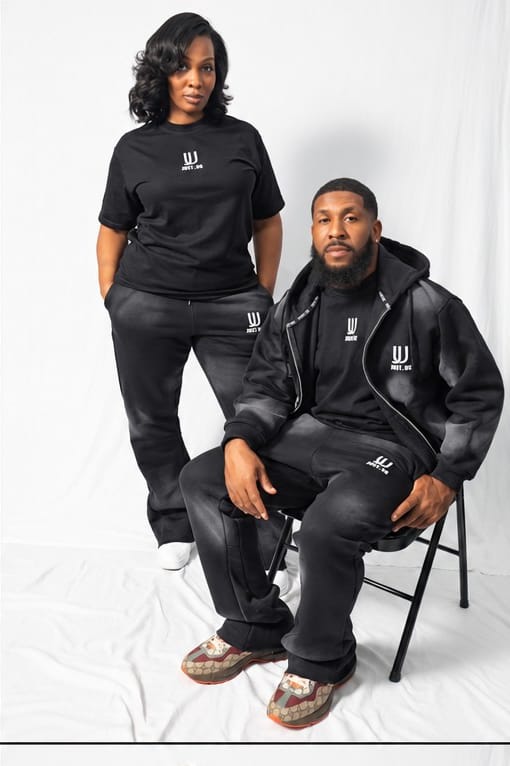 Classic Hoodie with Flares SPRAY – Comfort Meets Style