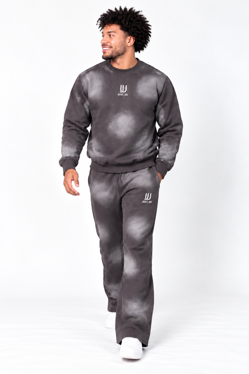 Classic Crew With Flares spray