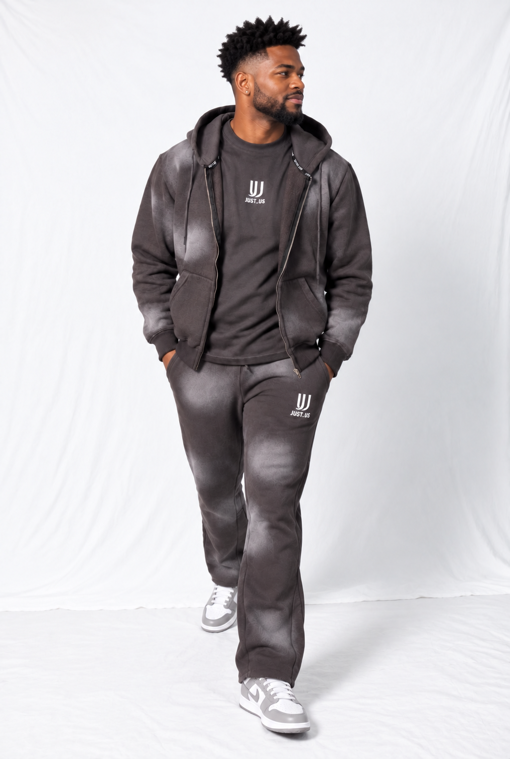 Classic Hoodie with Flares SPRAY – Comfort Meets Style