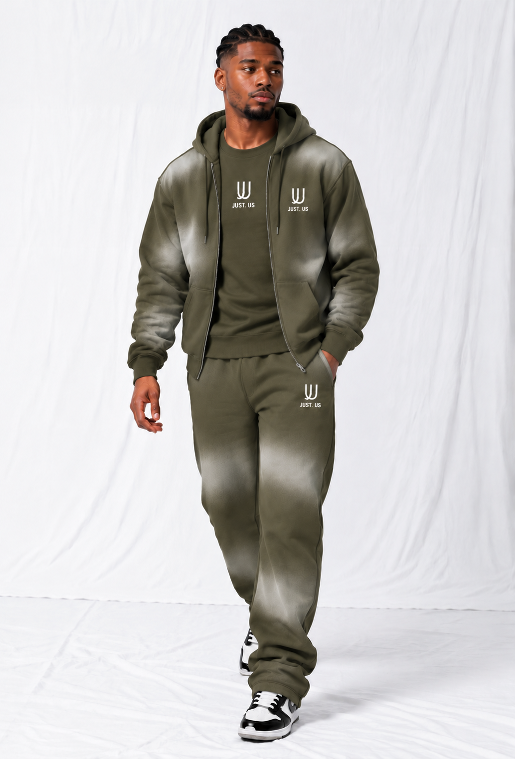 Classic Hoodie with Flares SPRAY – Comfort Meets Style