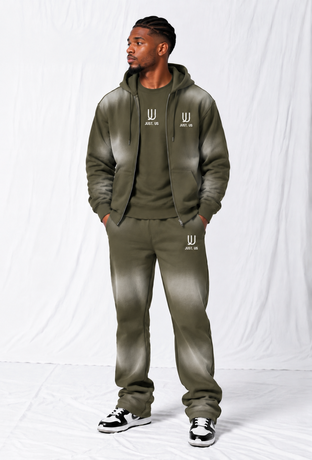 Classic Hoodie with Flares SPRAY – Comfort Meets Style